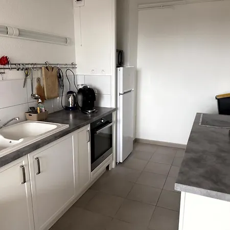 4p 70m2 Plein Centre Avec Parking * Agen