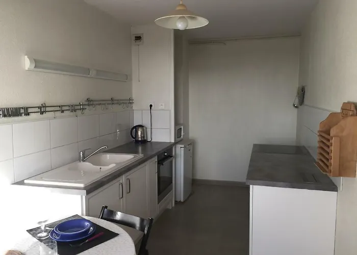 4p 70m2 Plein Centre Avec Parking דירה אז'ן